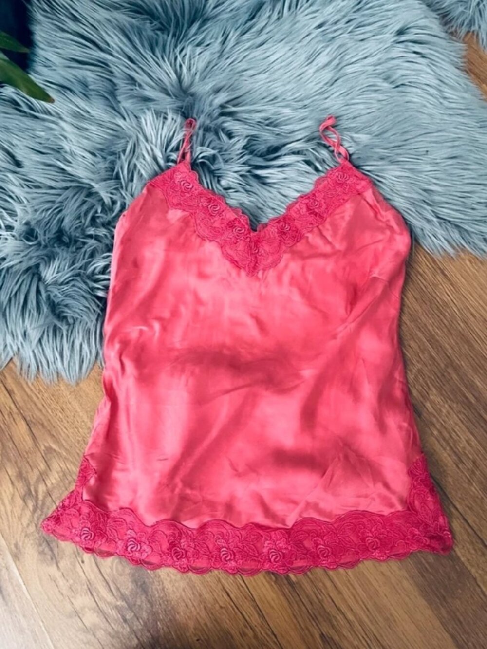 Passport Y2K top size 36. 100% silk
